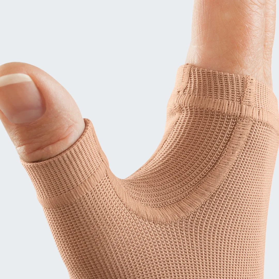 Mediven Harmony Armsleeve 30-40 mmHg w/ Gauntlet and Beaded Silicone Top Band - Image 6
