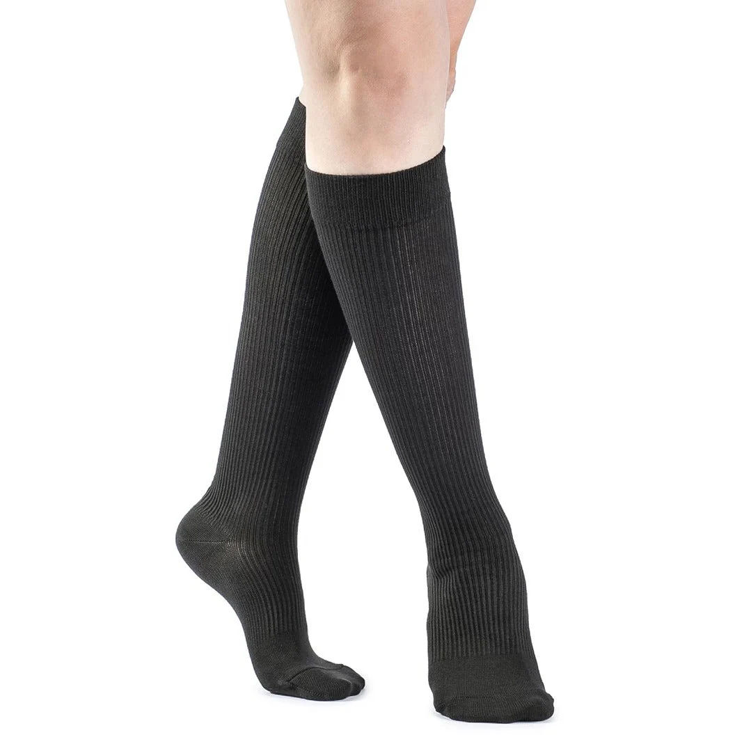 Sigvaris Casual Cotton Women's Knee High 15-20 mmHg - Image 5