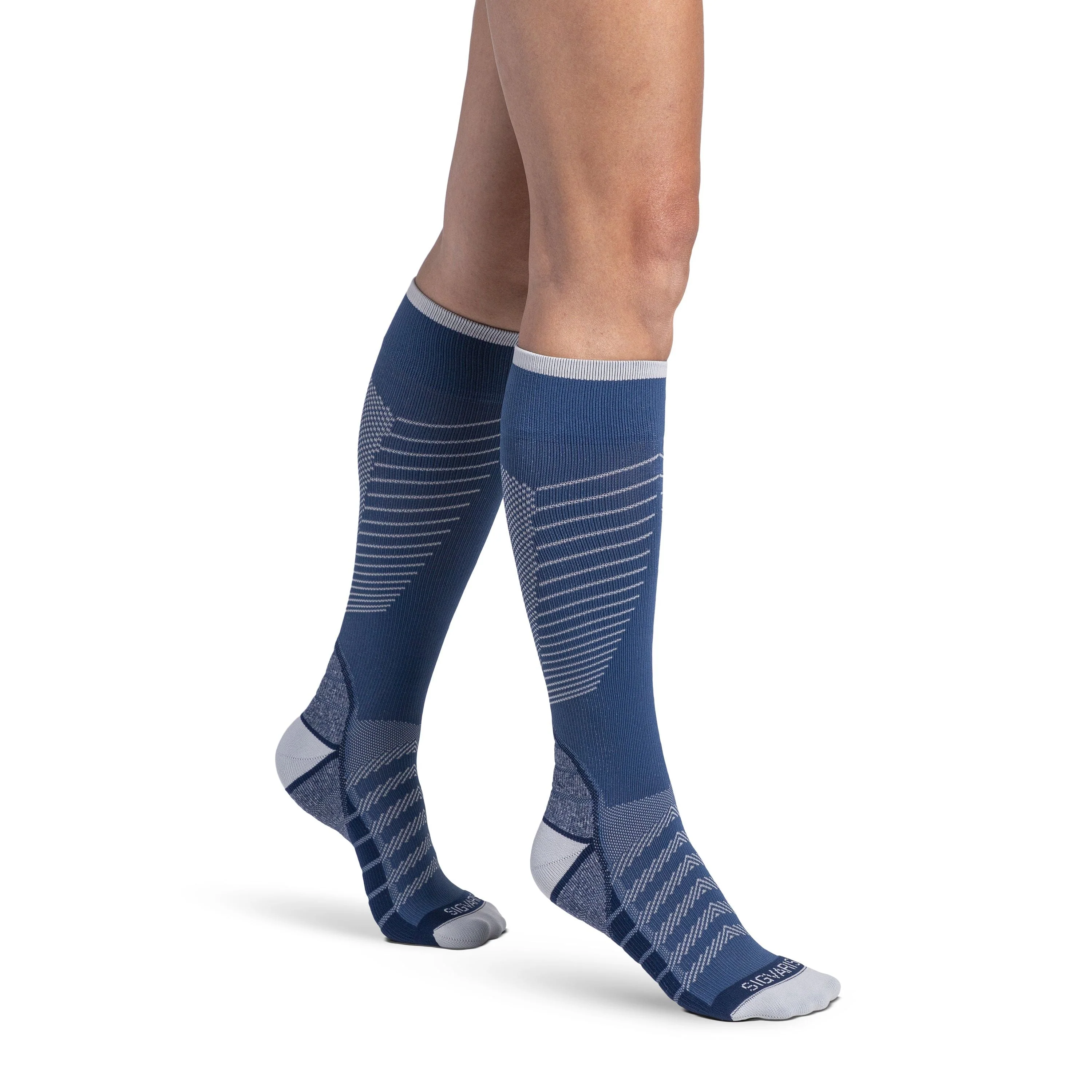 Sigvaris Motion Flow Tech Knee High 20-30 mmHg - Image 2