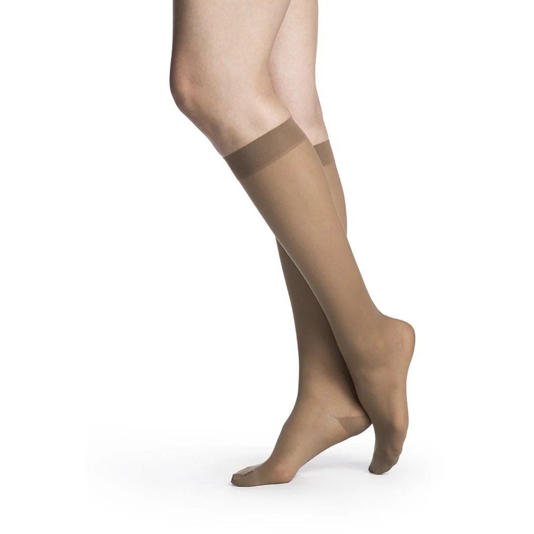 Sigvaris Sheer Women's Knee High 15-20 mmHg - Image 5