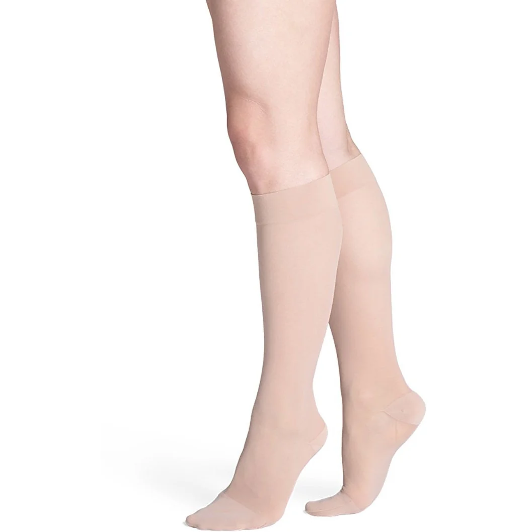 Sigvaris Sheer Women's Knee High 15-20 mmHg - Image 8